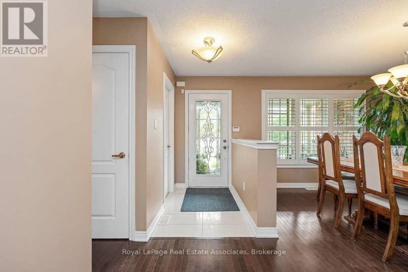 24 Lacorra Way — photo 4 of 40