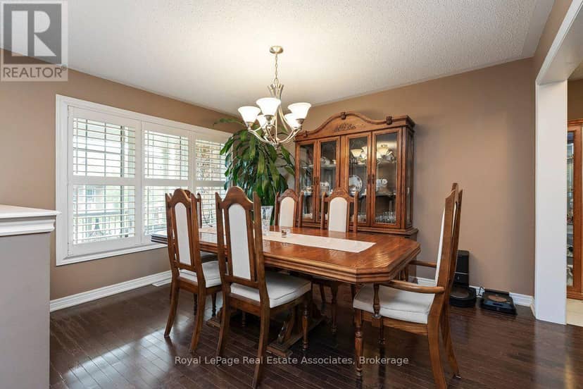 24 Lacorra Way — photo 5 of 40