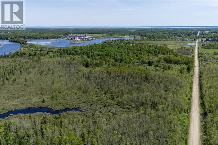 Lot 0 De L'Etang — photo 9 of 17