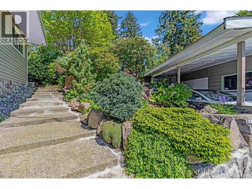 4323 VALENCIA AVENUE, North Vancouver, photo 5