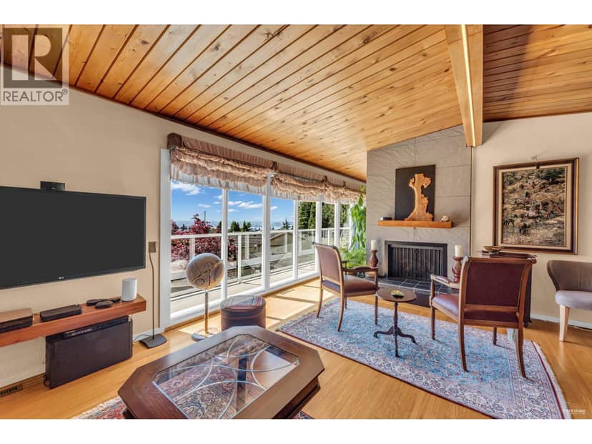 4323 VALENCIA AVENUE, North Vancouver, photo 7
