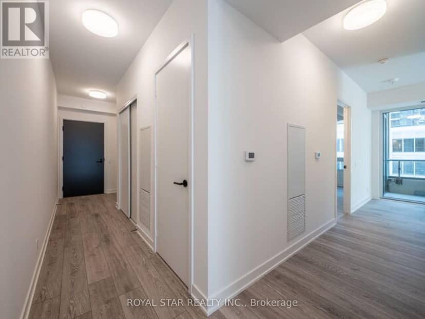 1007 - 108 Peter Street — photo 5 of 25