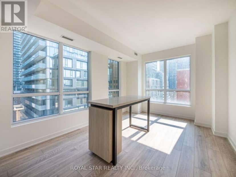 1007 - 108 Peter Street — photo 7 of 25
