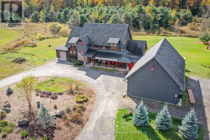 1422 Muskoka Rd 118 Road W, Bracebridge