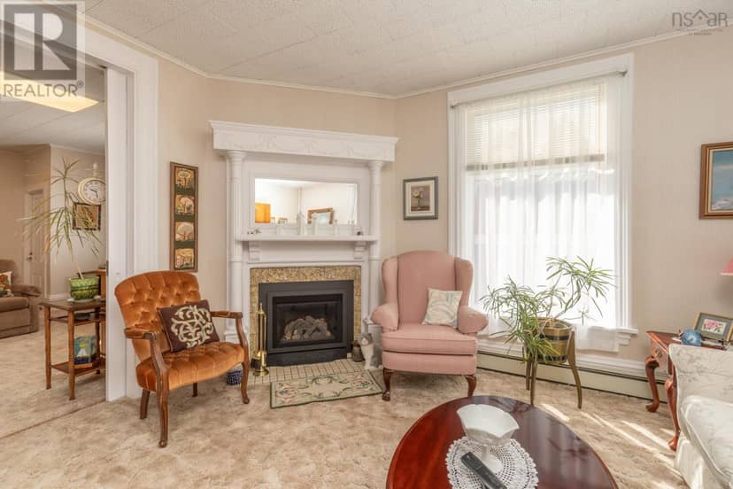 17 Porter Street — photo 9 of 40