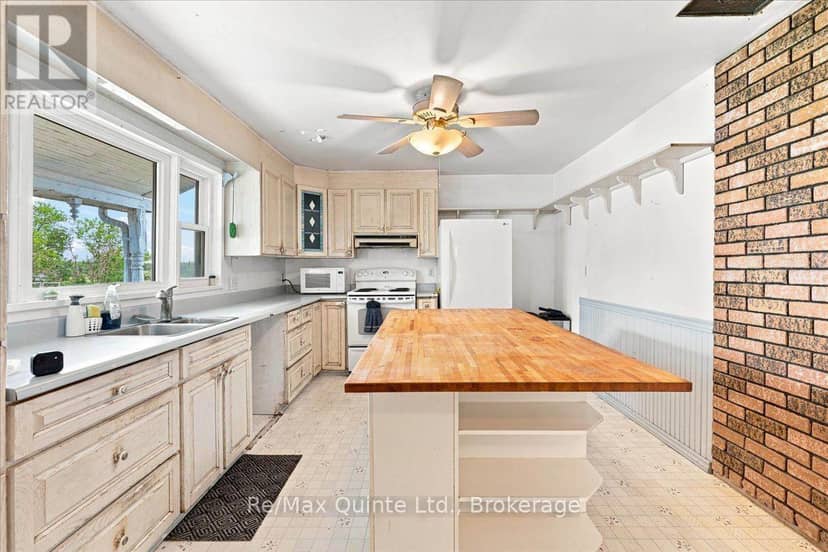 139 Lazier Road — photo 10 of 40