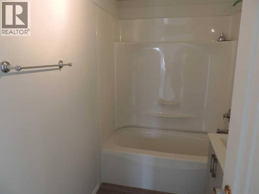 701 GEIKIE Street, Jasper, photo 8
