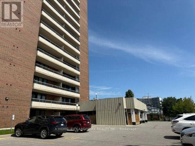 1811 - 15 Torrance Road — photo 3 of 40