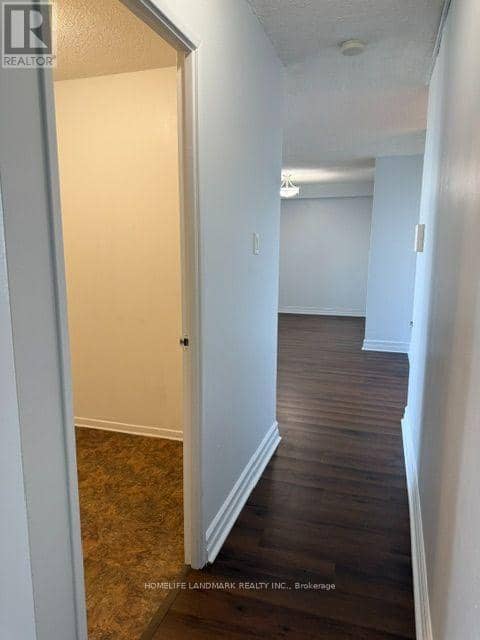 1811 - 15 Torrance Road — photo 32 of 40