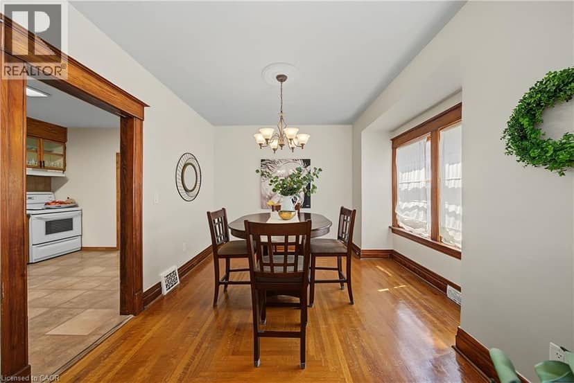 70 WOODLAND Avenue — photo 7 of 27