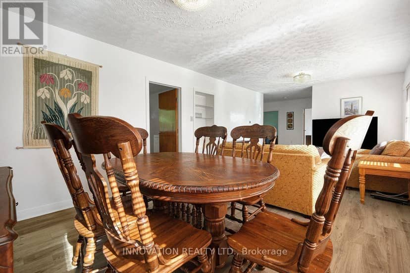 3653 Albion Road — photo 11 of 40