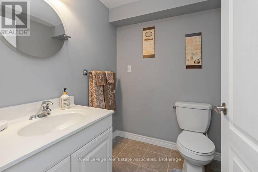 24 Lacorra Way — photo 32 of 40