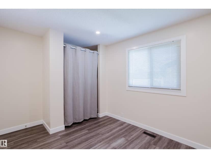36 Harrow Circle Ci NW — photo 17 of 40