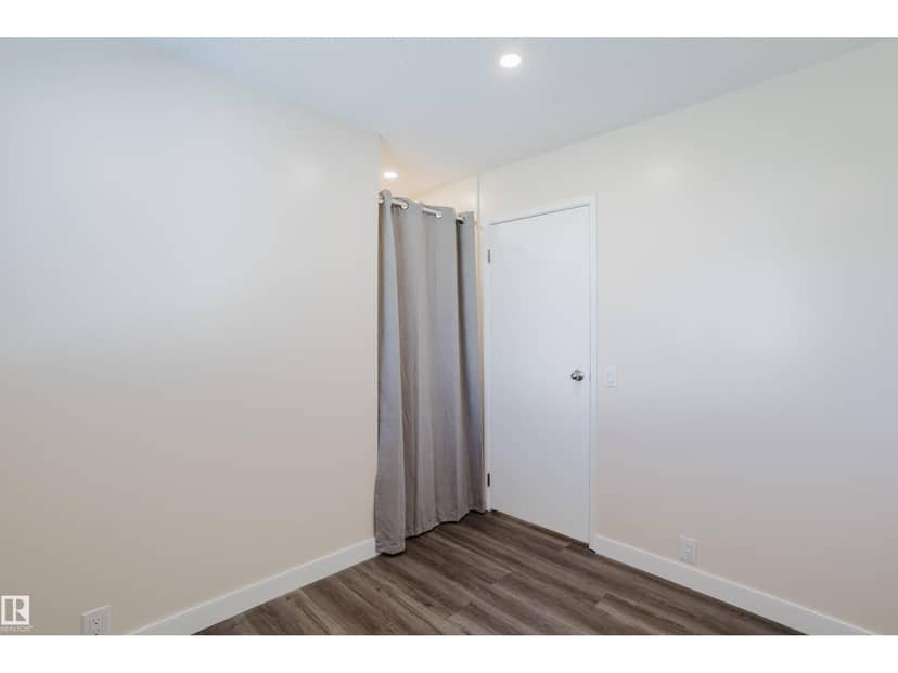36 Harrow Circle Ci NW — photo 21 of 40