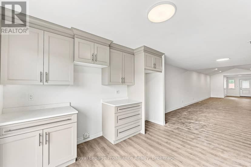 206 Homewood Avenue — photo 9 of 29