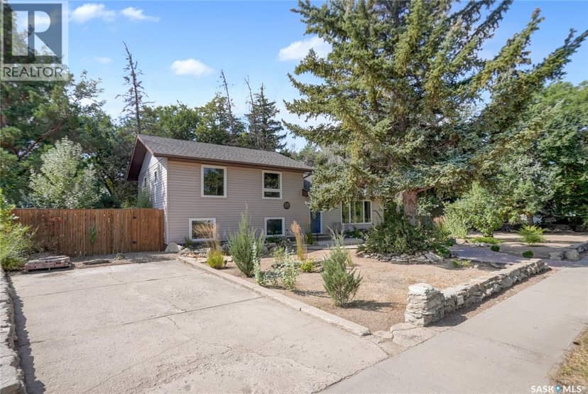 520 3rd AVENUE E — photo 3 of 40