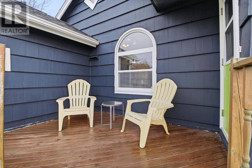 643 Highway 1 — photo 3 of 40