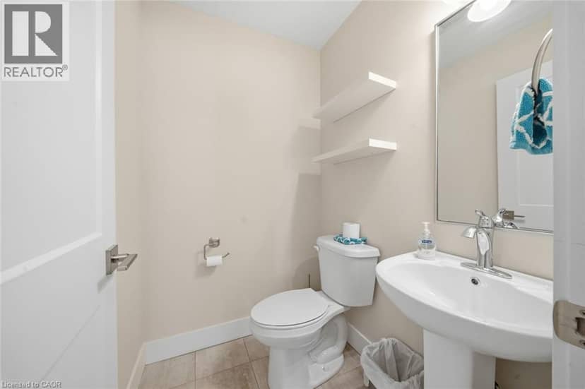 744 NELSON Street W Unit# 10 — photo 25 of 37