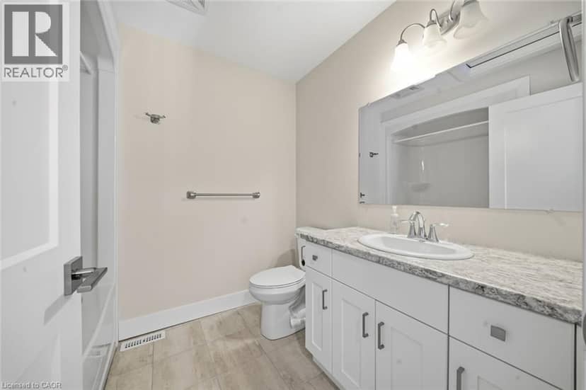 744 NELSON Street W Unit# 10 — photo 28 of 37