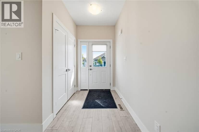 744 NELSON Street W Unit# 10 — photo 6 of 37