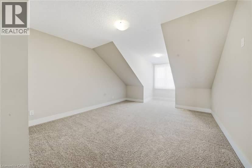 744 NELSON Street W Unit# 10 — photo 29 of 37