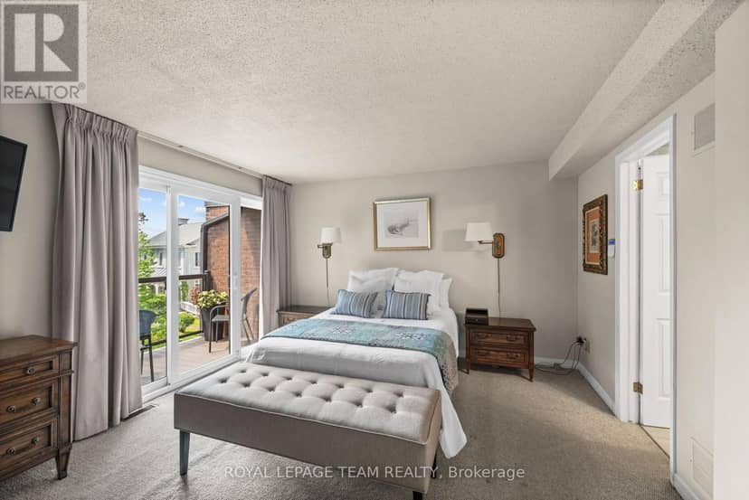 6 - 625 Richmond Road — photo 13 of 29
