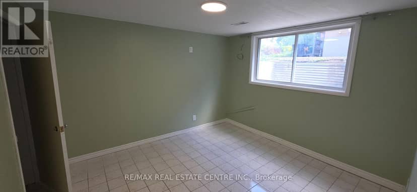 18 High Street — photo 6 of 12