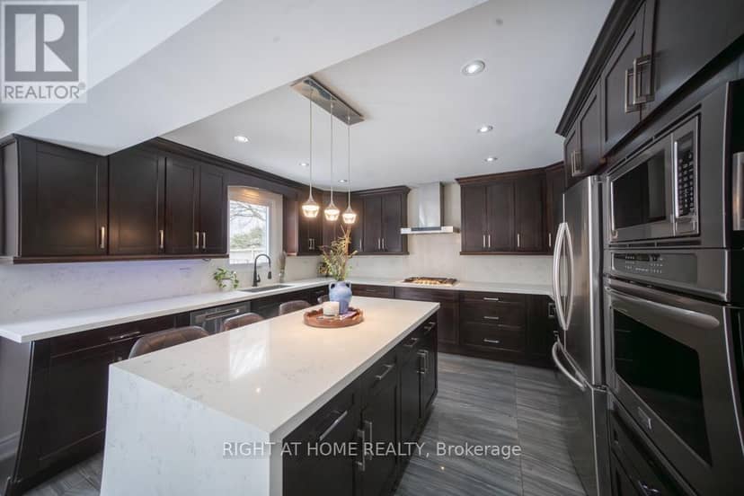 2088 Perran Drive — photo 12 of 40