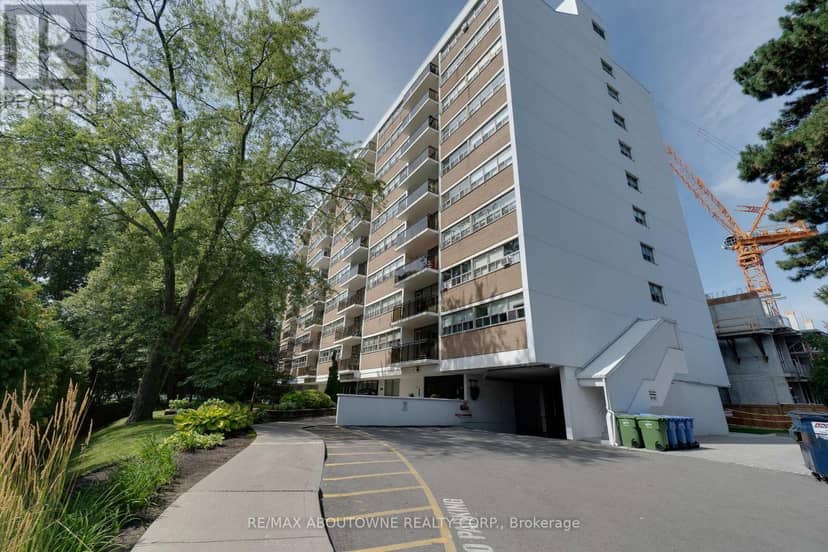 507 - 212 Kerr Street, Oakville, photo 2