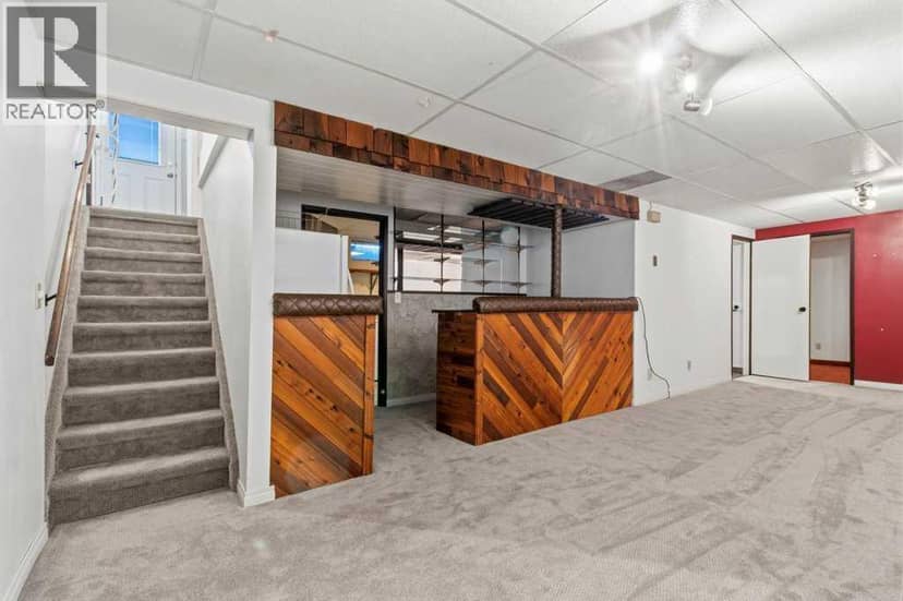 40 Neal Close — photo 14 of 36