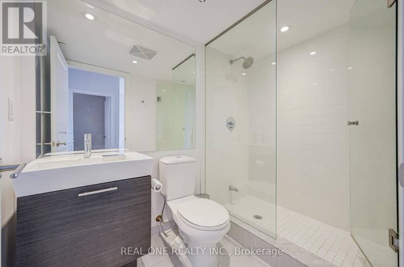 5814 - 386 Yonge Street — photo 35 of 40