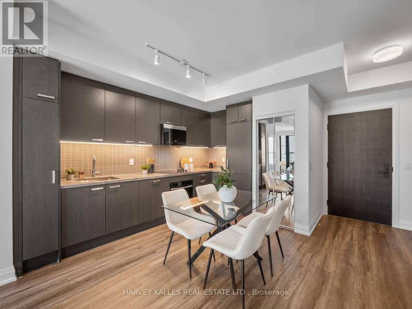3609 - 20 Soudan Avenue — photo 14 of 28