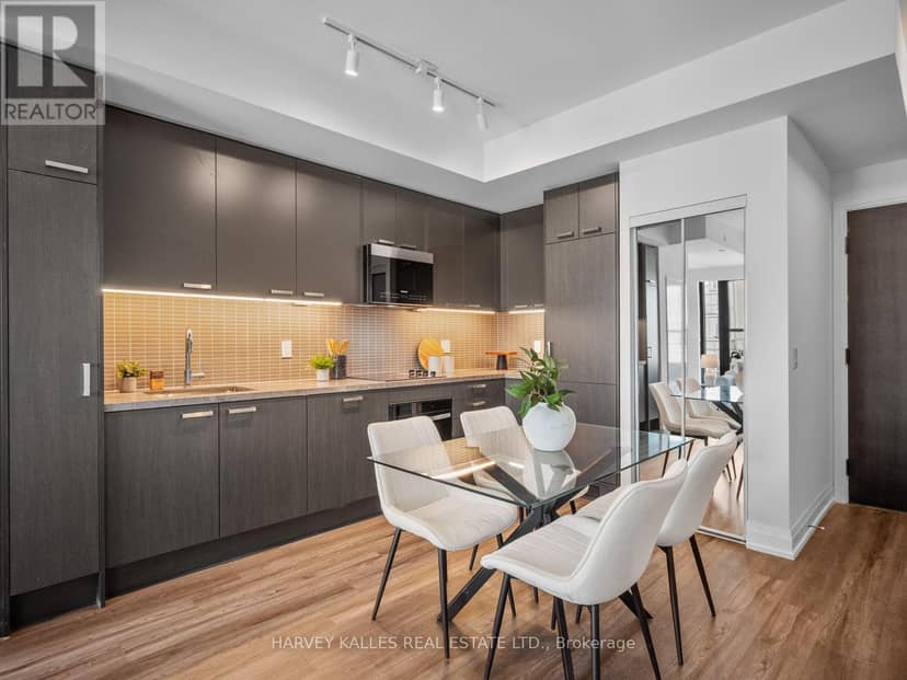 3609 - 20 Soudan Avenue — photo 15 of 28
