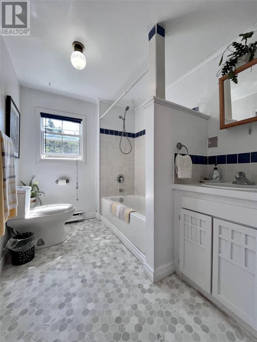 184 Bayview Street — photo 28 of 40