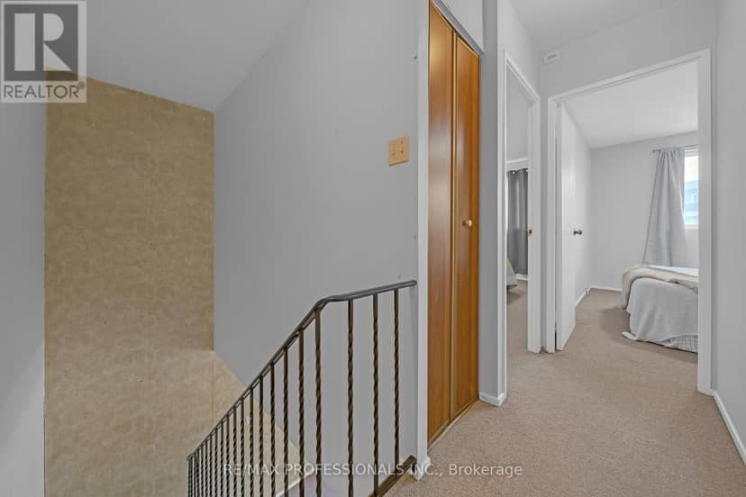 116 - 2001 Bonnymede Drive — photo 32 of 34