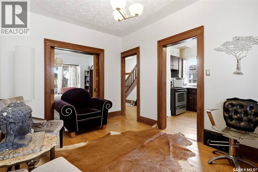 2071 Argyle STREET — photo 9 of 40