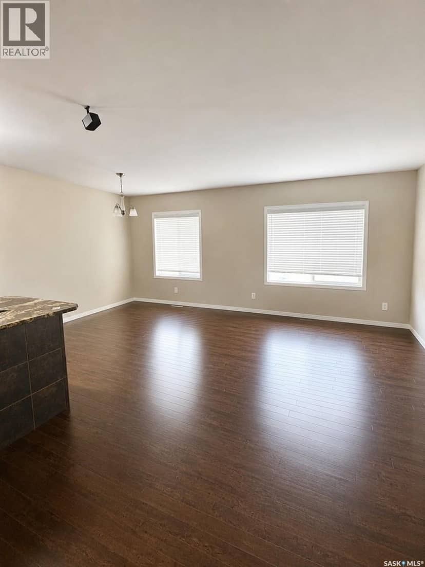 1736 C Avenue N, Saskatoon, photo 8