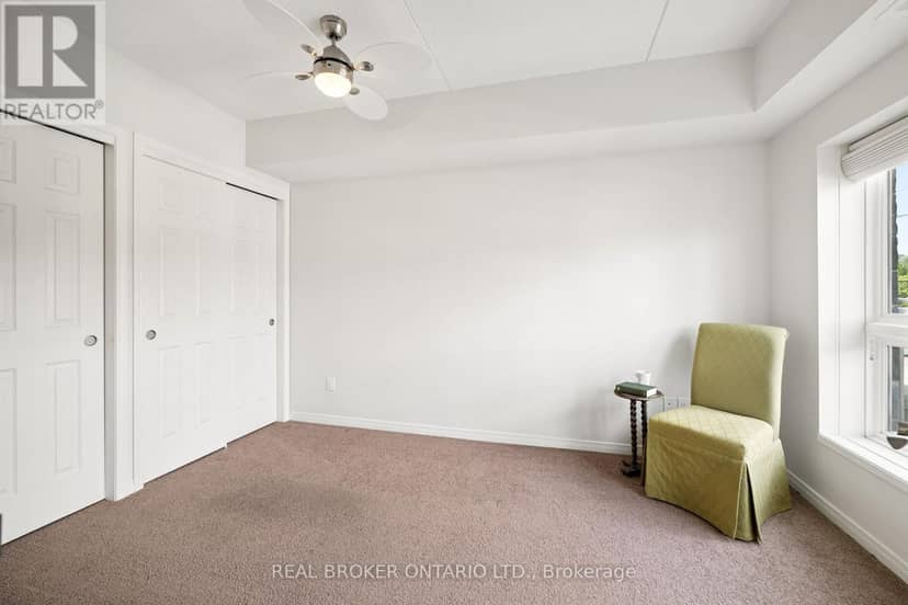 211 - 155 Water Street S — photo 20 of 32