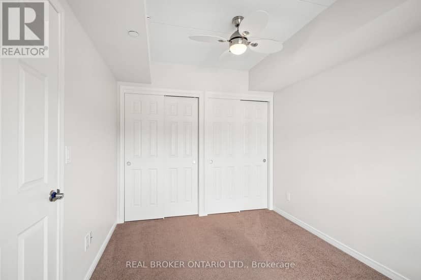 211 - 155 Water Street S — photo 21 of 32