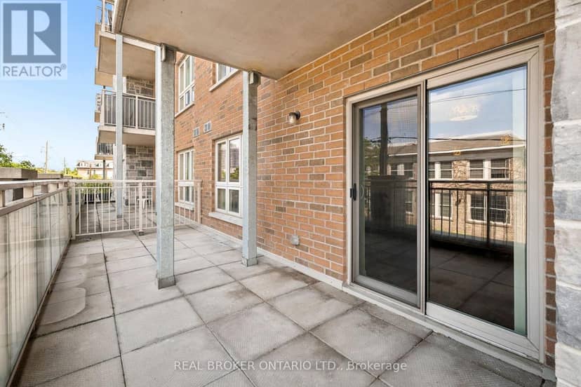 211 - 155 Water Street S — photo 24 of 32