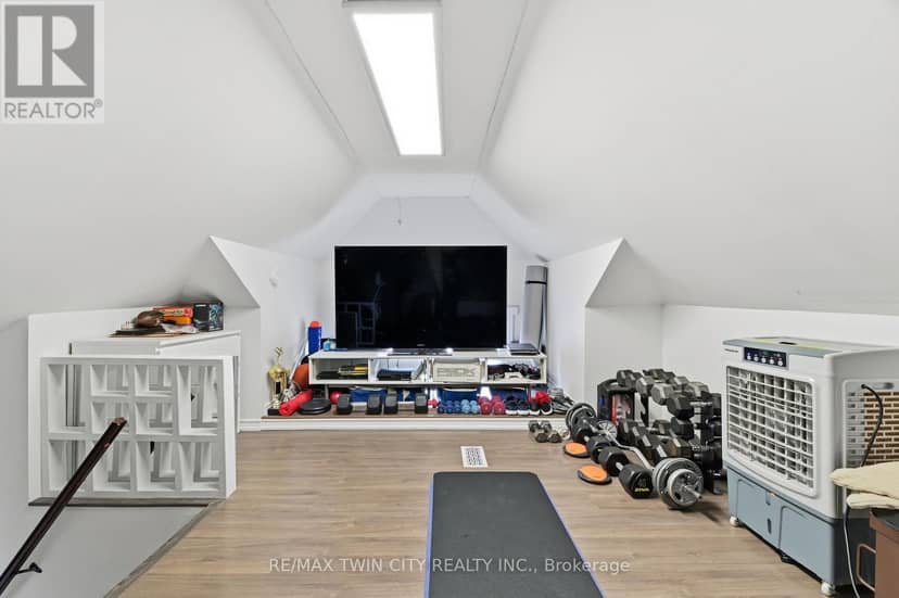 4924 Hunter Street — photo 17 of 33