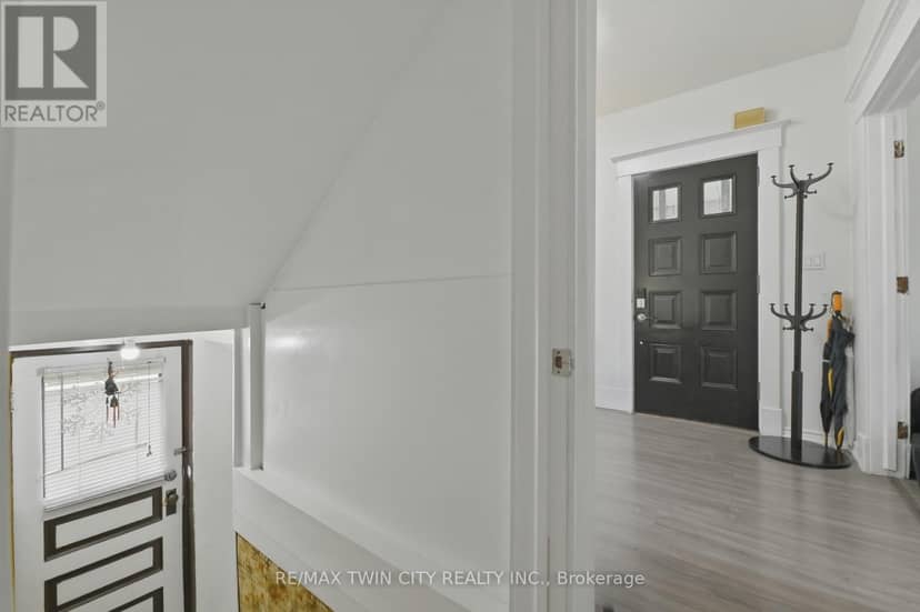 4924 Hunter Street — photo 18 of 33
