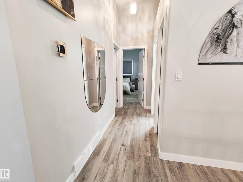 215 Peter Cl NW — photo 11 of 40