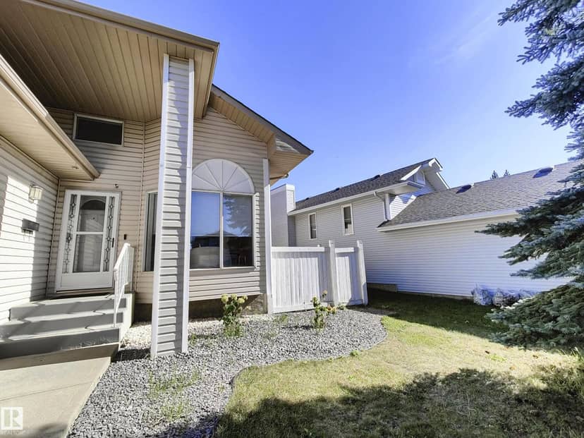 215 Peter Cl NW, Edmonton, photo 3