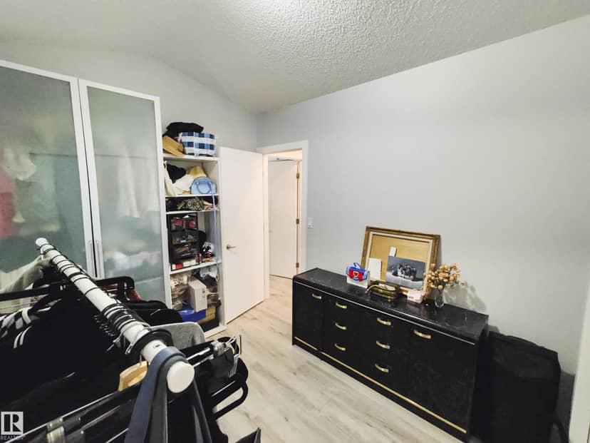 215 Peter Cl NW — photo 16 of 40