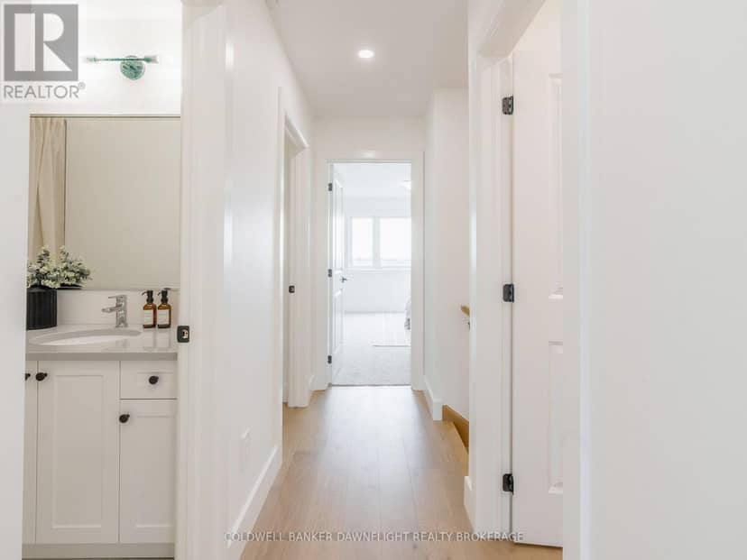 11 - 147 Scotts Drive — photo 22 of 40
