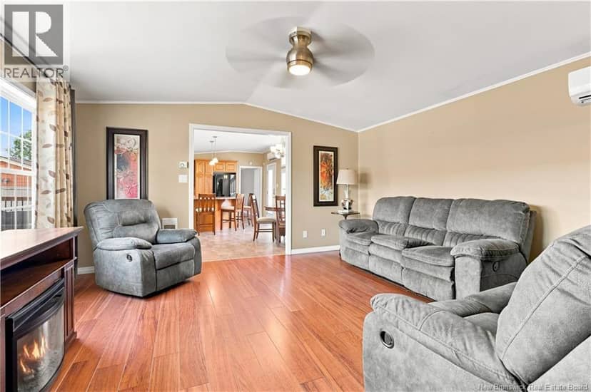 7 Stewart Street — photo 8 of 31
