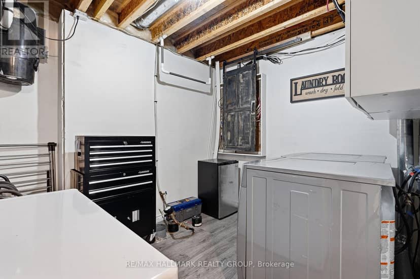 438 Denis Street — photo 32 of 40