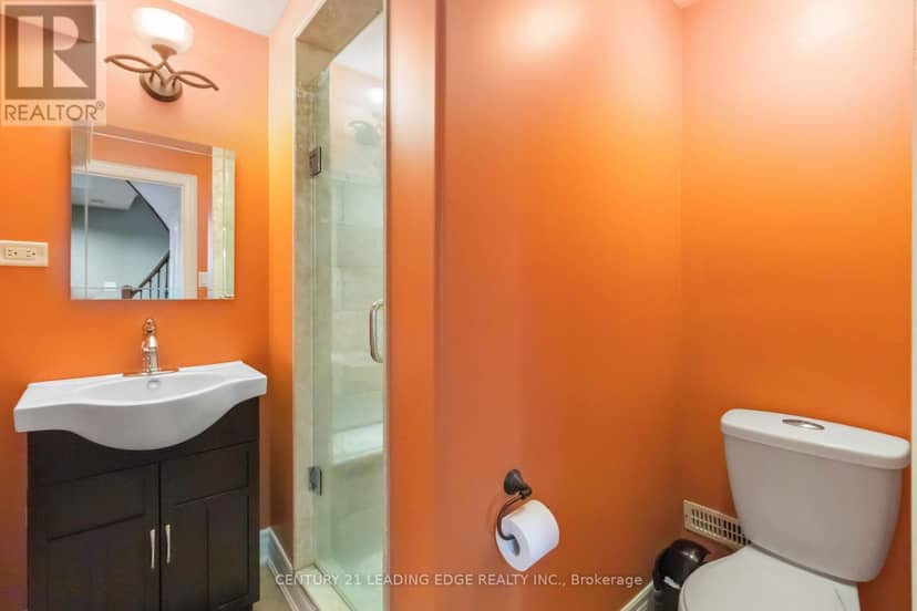 6 Birchcliffe Drive — photo 24 of 31