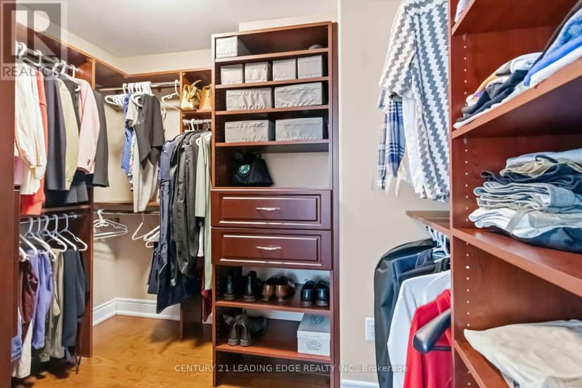 6 Birchcliffe Drive — photo 21 of 31